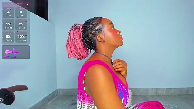 Sofi Smiley online show from April 2026 06:51:02 AM