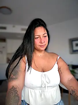 DannaaMeliza online show from November 2025 09:37:02 AM