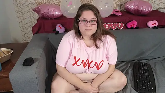 Snapshot of DrenchedDelicates chatting on February 2025 02:15:01 AM DrenchedDelicates online show from February 2025 02:15:01 AM