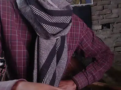 ThethunderPo online show from February 2025 01:33:01 AM