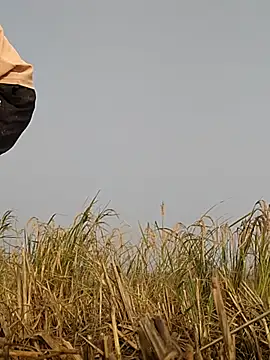 ThethunderPo online show from November 2025 02:22:01 AM