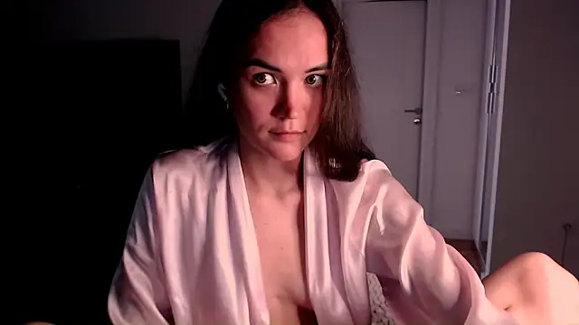 EvelynGG online show from May 2026 10:23:01 AM
