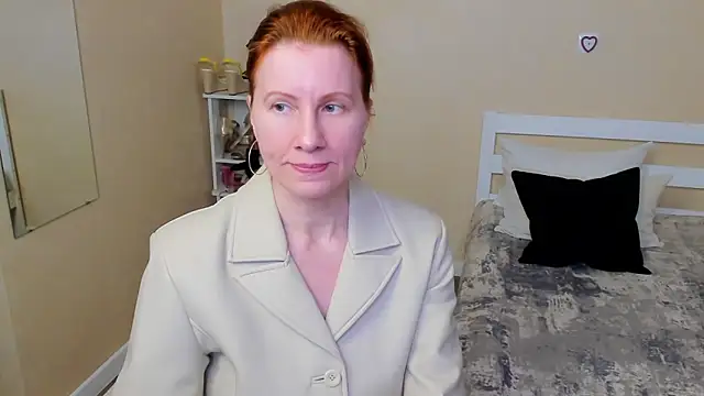 FoxySophia online show from September 2025 03:39:01 PM