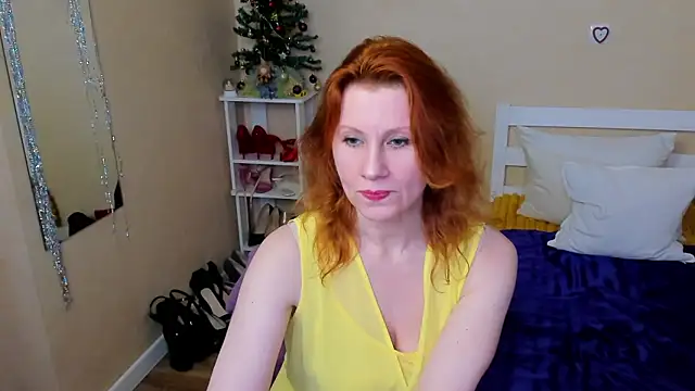 FoxySophia online show from December 2025 07:32:01 PM