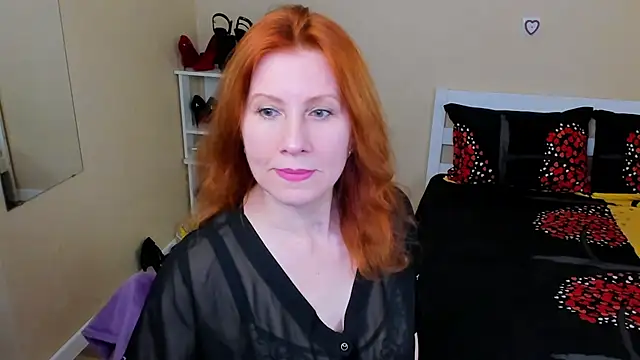 Snapshot of FoxySophia chatting on April 2026 02:42:01 AM FoxySophia online show from April 2026 02:42:01 AM