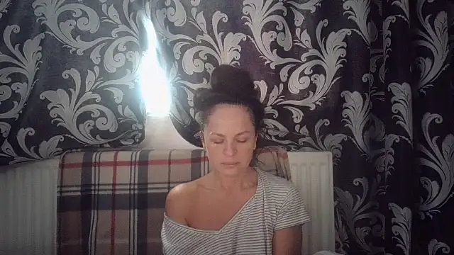 LindaStarS online show from November 2025 06:57:02 AM