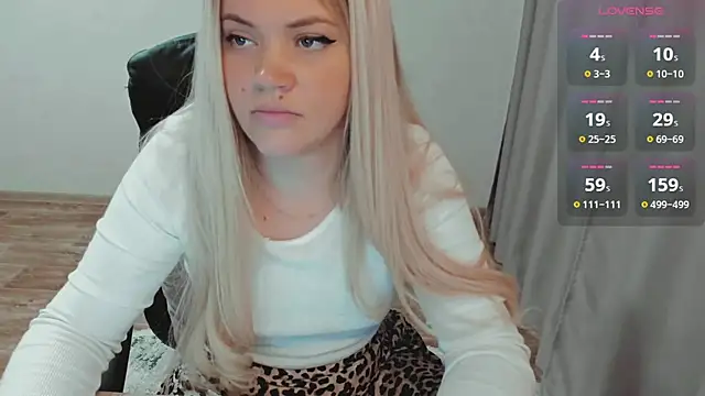 AllAboutLoveXx online show from March 2025 10:13:02 AM