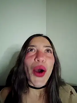 Snapshot of loveuu-bae chatting on February 2026 01:56:02 AM loveuu-bae online show from February 2026 01:56:02 AM