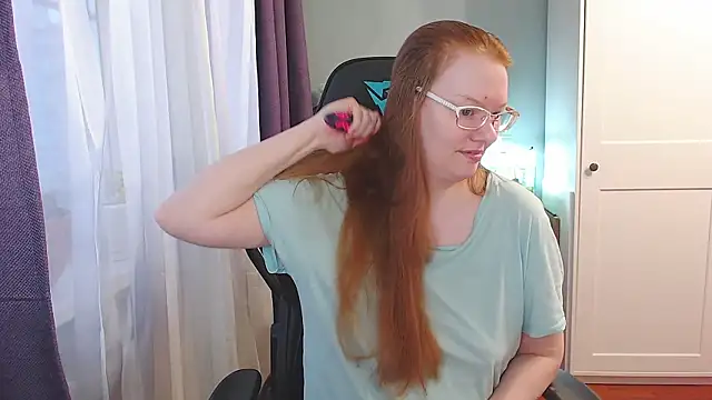 Lady Inari online show from November 2025 12:06:01 PM