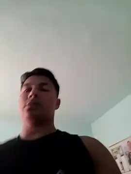 morenito420 online show from November 2025 06:10:01 PM