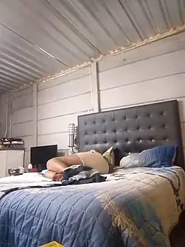 Snapshot of yhornety chatting on September 2025 12:53:01 PM yhornety online show from September 2025 12:53:01 PM