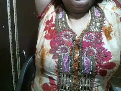 UrsMansi online show from September 2025 03:28:01 AM