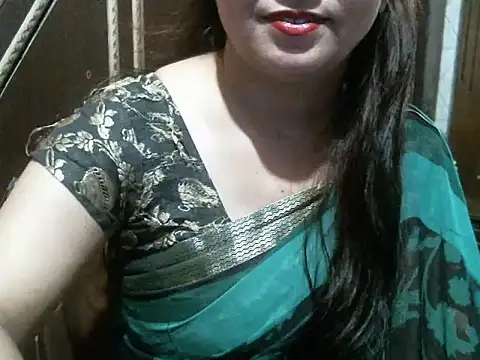 Snapshot of UrsMansi chatting on July 2026 03:33:01 AM UrsMansi online show from July 2026 03:33:01 AM