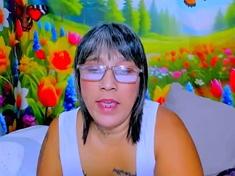 Snapshot of indianroxy chatting on June 2026 05:01:01 AM indianroxy online show from June 2026 05:01:01 AM