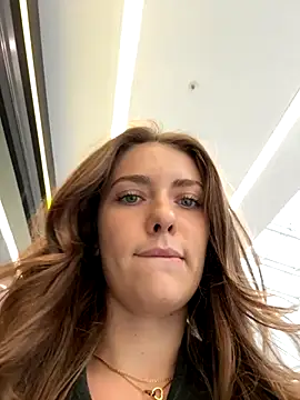 MariiD online show from October 2025 09:09:02 AM