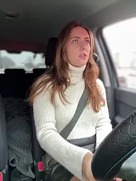 MariiD online show from October 2025 08:33:01 AM