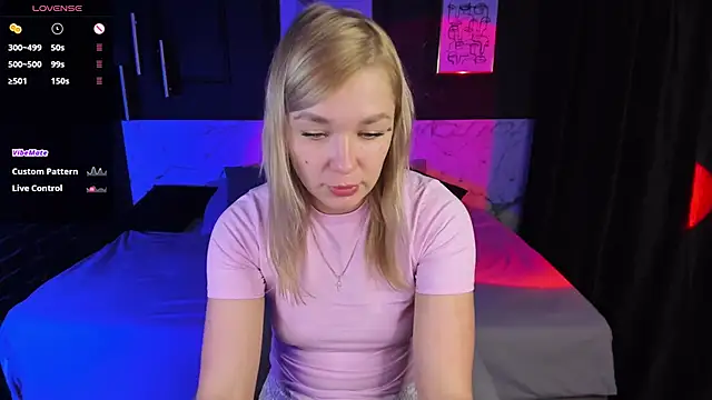 Snapshot of BellaDreamy chatting on January 2026 09:24:01 AM BellaDreamy online show from January 2026 09:24:01 AM