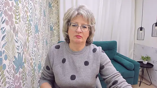 EvelynJoyful online show from February 2026 05:06:01 AM