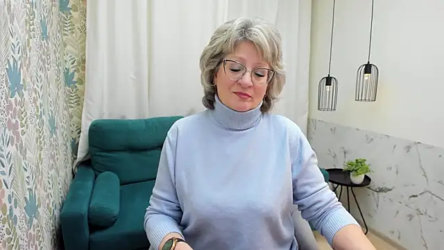 EvelynJoyful online show from March 2026 05:13:01 AM