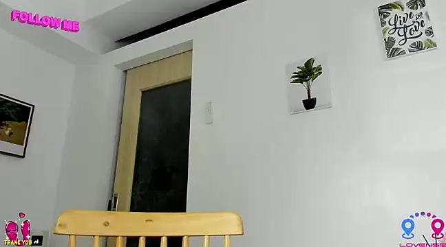 Snapshot of hottycrishina chatting on December 2024 09:04:02 PM hottycrishina online show from December 2024 09:04:02 PM