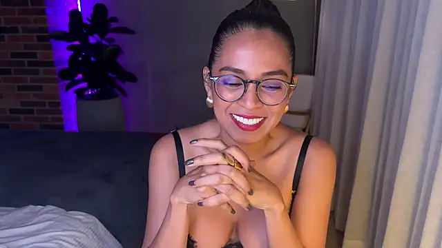 Snapshot of illaroom chatting on February 2025 01:55:02 AM illaroom online show from February 2025 01:55:02 AM