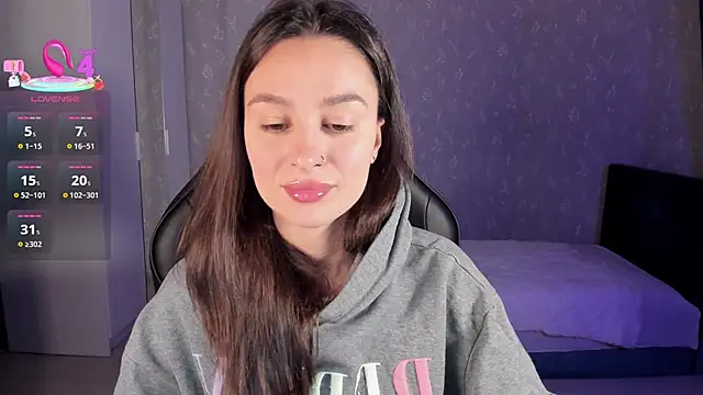 EllaFresh online show from November 2025 03:47:02 PM