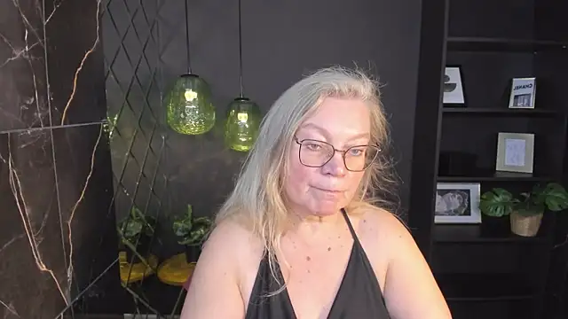 NataliMellow online show from November 2025 01:21:02 PM