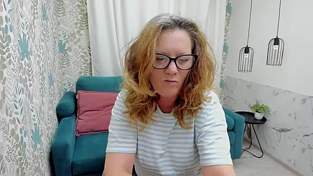 LeaPure online show from June 2026 05:27:02 AM