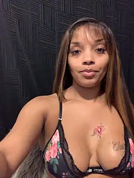 Rakiyahcharms online show from September 2025 12:49:02 PM