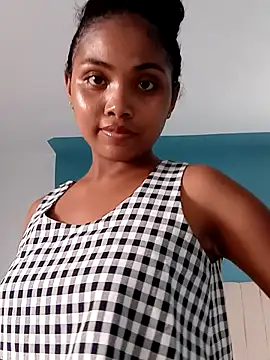 naya86 online show from February 2025 01:27:01 PM