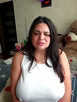 littleRikka online show from April 2026 08:09:02 AM