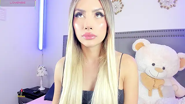 ale lovee online show from April 2026 12:57:02 AM