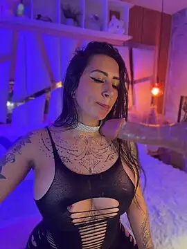 Snapshot of Tattooed_spittingdoll chatting on May 2026 04:46:02 PM Tattooed spittingdoll online show from May 2026 04:46:02 PM
