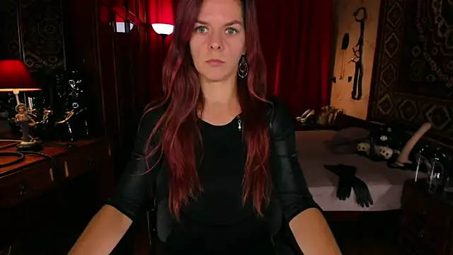 MargoTigress online show from October 2025 09:28:01 AM