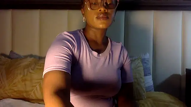 Snapshot of BOOTYBANGER24xx chatting on January 2025 09:54:02 AM BOOTYBANGER24xx online show from January 2025 09:54:02 AM