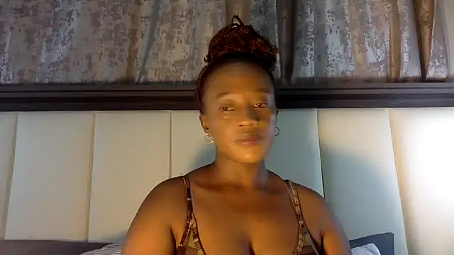 Snapshot of BOOTYBANGER24xx chatting on January 2025 06:47:02 AM BOOTYBANGER24xx online show from January 2025 06:47:02 AM