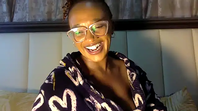 Snapshot of BOOTYBANGER24xx chatting on January 2025 11:31:02 AM BOOTYBANGER24xx online show from January 2025 11:31:02 AM