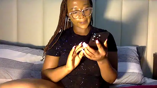 Snapshot of BOOTYBANGER24xx chatting on January 2025 09:36:02 AM BOOTYBANGER24xx online show from January 2025 09:36:02 AM