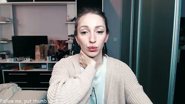 Natalimeowks online show from February 2025 02:10:02 PM