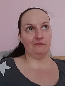 BustyLadyAlma online show from July 2026 07:01:02 AM