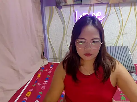 BURBERRY69 online show from March 2026 10:44:01 AM