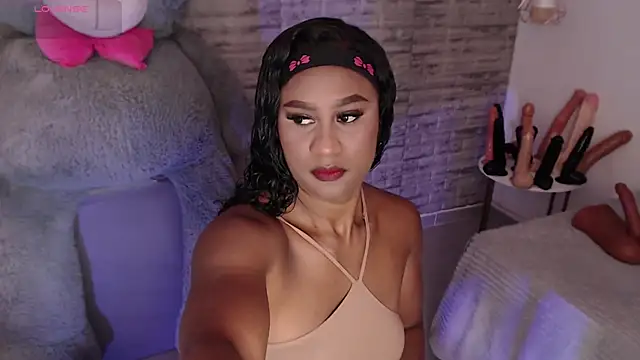 TinnaCobb online show from March 2026 04:07:01 PM