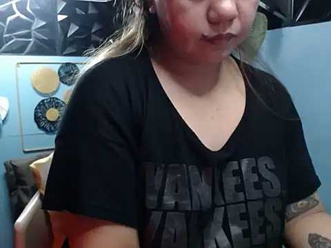 ambersmile online show from November 2025 12:53:01 AM