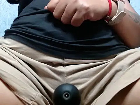 Snapshot of ambersmile chatting on March 2026 05:30:01 AM ambersmile online show from March 2026 05:30:01 AM