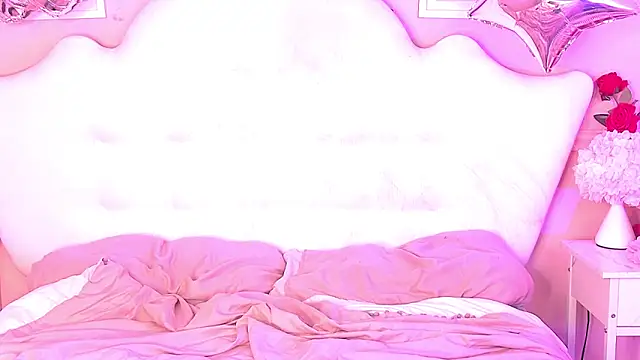 Snapshot of SabrinaJadeBabestation chatting on December 2024 11:21:01 PM SabrinaJadeBabestation online show from December 2024 11:21:01 PM