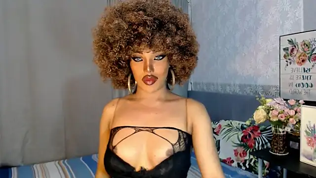 Snapshot of trixxielicious chatting on December 2024 08:33:02 AM trixxielicious online show from December 2024 08:33:02 AM