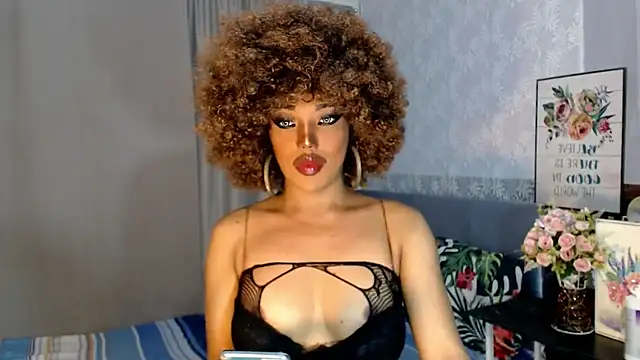 Snapshot of trixxielicious chatting on December 2024 09:06:02 AM trixxielicious online show from December 2024 09:06:02 AM