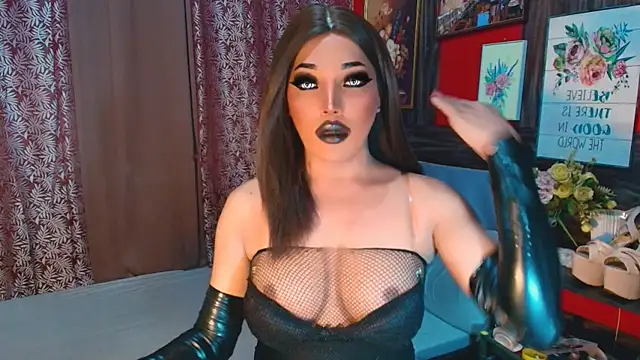 Snapshot of trixxielicious chatting on October 2025 12:39:02 PM trixxielicious online show from October 2025 12:39:02 PM