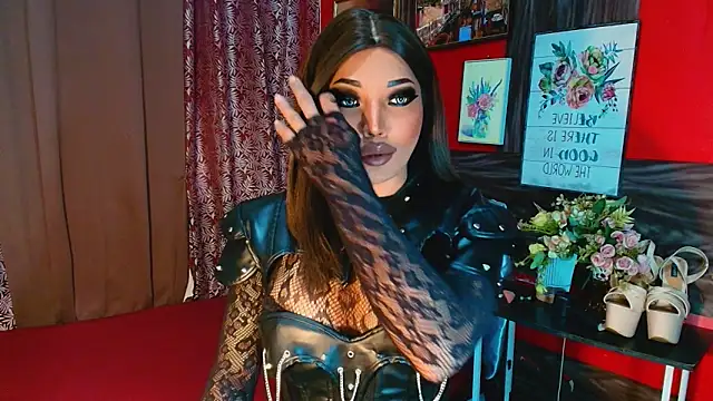 Snapshot of trixxielicious chatting on November 2025 11:02:01 PM trixxielicious online show from November 2025 11:02:01 PM