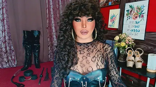 Snapshot of trixxielicious chatting on November 2025 01:44:02 PM trixxielicious online show from November 2025 01:44:02 PM